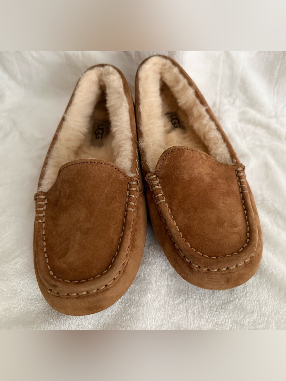 UGG Women’s Chestnut Brown Suede Shearling Moccasin Slippers
